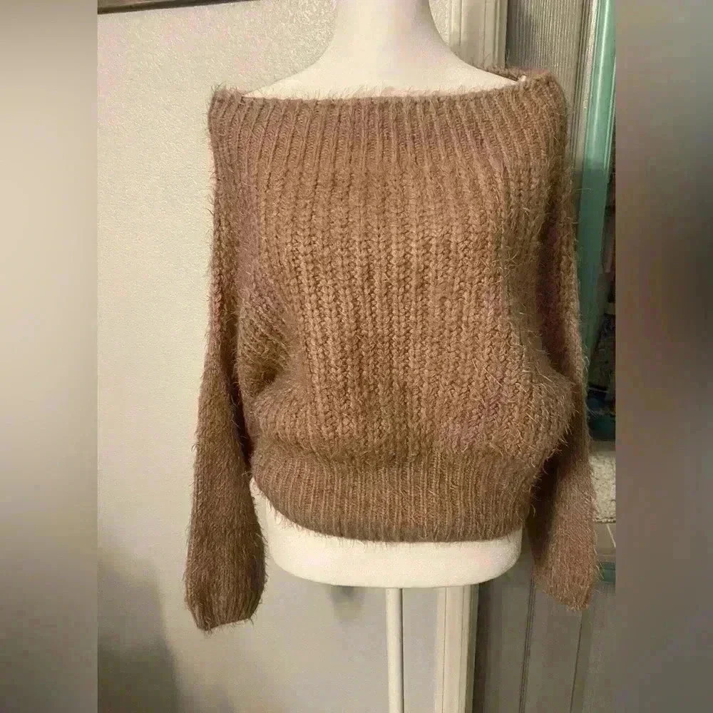 She & Sky tan off the shoulder top. EUC Soft & fuzzy!! Cute with leggings!! S/M